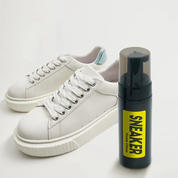 Set sa penom za čišćenje obuće